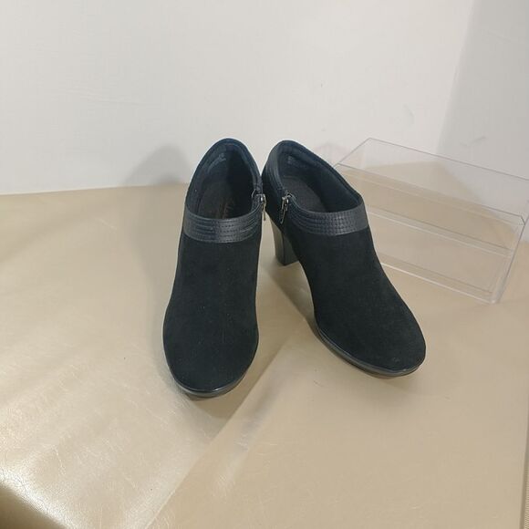 Clarks Black Ankle Boots - Picture 8 of 10